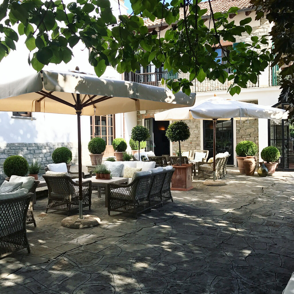 The piazza of the hotel