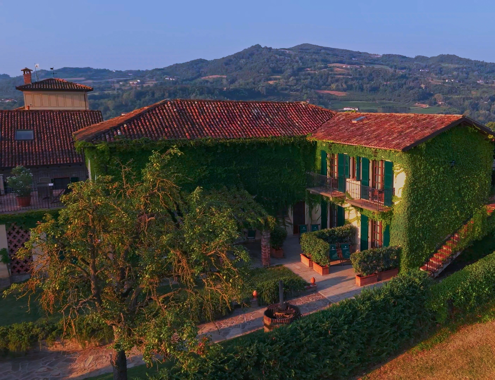 activities_header_tablet